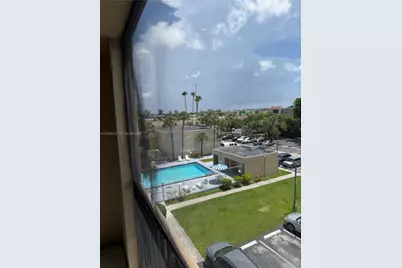 8625 NW 8th St #420, Miami, FL 33126 - Photo 25