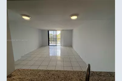 8625 NW 8th St #420, Miami, FL 33126 - Photo 7