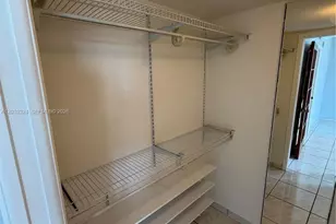 8625 NW 8th St, Miami, FL 33126 - Photo 19