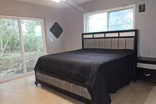 18431 NW 39th Ct, Miami Gardens, FL 33055 - Photo 11