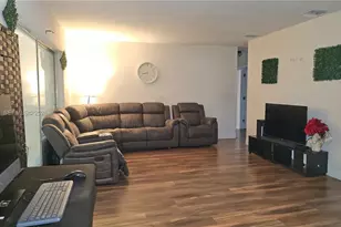 18431 NW 39th Ct, Miami Gardens, FL 33055 - Photo 5