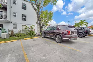 6095 W 18th Ave, Hialeah, FL 33012 - Photo 39