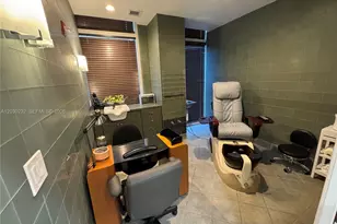 10225 Collins Ave, Bal Harbour, FL 33154 - Photo 23