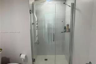 335 S Biscayne Blvd, Miami, FL 33131 - Photo 21
