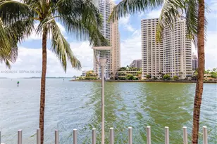 335 S Biscayne Blvd, Miami, FL 33131 - Photo 3
