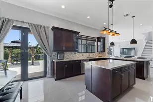 2860 NW 82nd Way, Cooper City, FL 33024 - Photo 9