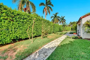6350 Pine Tree Dr, Miami Beach, FL 33141 - Photo 5