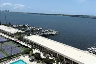 1925 Brickell Ave, Miami, FL 33129 - Photo 17