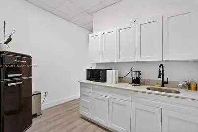 17690 NW 78th Ave, Hialeah, FL 33015 - Photo 17