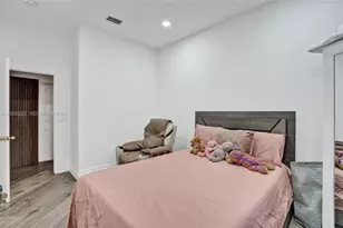 16180 SW 14th St, Pembroke Pines, FL 33027 - Photo 7