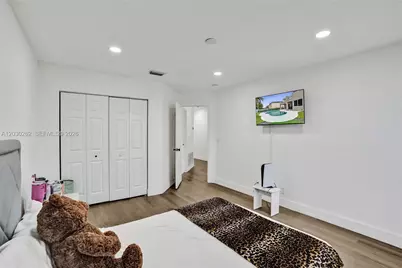 16180 SW 14th St, Pembroke Pines, FL 33027 - Photo 33