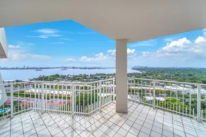1000 Quayside Ter #TS-10, Miami, FL 33138 - Photo 15