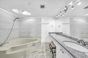 1000 Quayside Terrace, Miami, FL 33138 - Photo 21