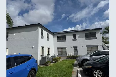 18250 Mediterranean Blvd #2-15, Hialeah, FL 33015 - Photo 5