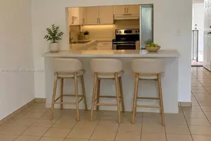 10000 NW 80th Ct, Hialeah Gardens, FL 33016 - Photo 7