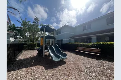 1932 Alamanda Way #1932, Riviera Beach, FL 33404 - Photo 15