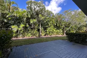 1932 Alamanda Way, Riviera Beach, FL 33404 - Photo 13