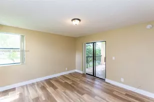 5721 Riverside Dr, Coral Springs, FL 33067 - Photo 23