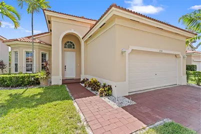 1785 NE 37th Pl, Homestead, FL 33033 - Photo 9