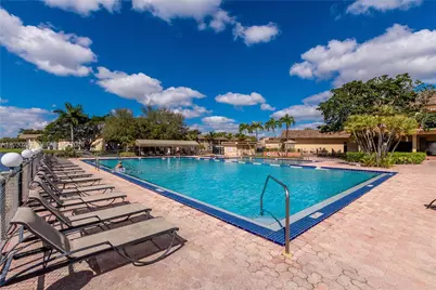 100 Gate Rd #3-63, Hollywood, FL 33024 - Photo 1