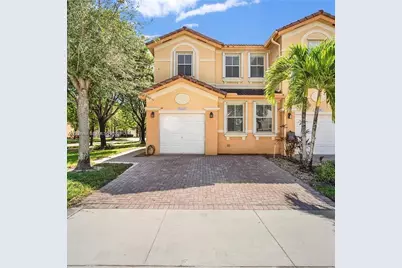 10902 NW 79th St #10902, Doral, FL 33178 - Photo 1
