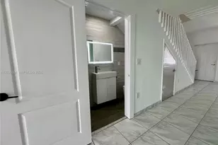 9837 W Okeechobee Rd, Hialeah Gardens, FL 33016 - Photo 13