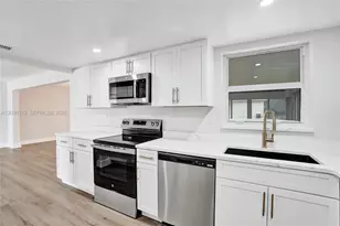 240 NW 25th Ct, Pompano Beach, FL 33064 - Photo 9