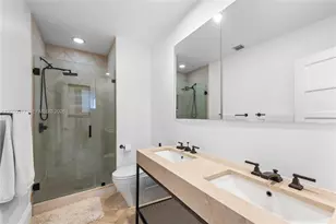 5236 Pine Tree Dr, Miami Beach, FL 33140 - Photo 35