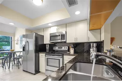 1400 NW 9th Ave #C-18, Boca Raton, FL 33486 - Photo 5