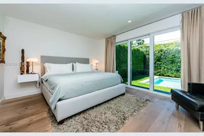 575 W 50th St, Miami Beach, FL 33140 - Photo 19