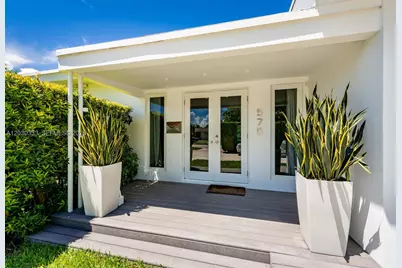 575 W 50th St, Miami Beach, FL 33140 - Photo 5