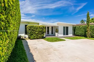 575 W 50th St, Miami Beach, FL 33140 - Photo 3