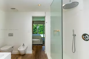 575 W 50th St, Miami Beach, FL 33140 - Photo 23