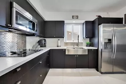 8625 SW 44th St, Miami, FL 33155 - Photo 9