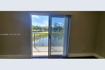 280 Crestwood Cir #204 + GARAGE, Royal Palm Beach, FL 33411 - Photo 5