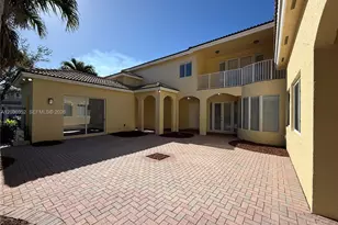 2250 SE 19th Ave, Homestead, FL 33035 - Photo 3