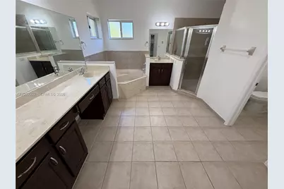 2250 SE 19th Ave, Homestead, FL 33035 - Photo 17
