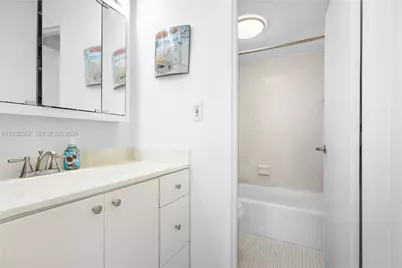 2899 Collins Ave #642, Miami Beach, FL 33140 - Photo 13