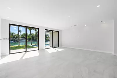 550 S Shore Dr, Miami Beach, FL 33141 - Photo 23