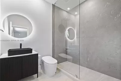550 S Shore Dr, Miami Beach, FL 33141 - Photo 25