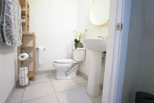 10111 Akenside Dr, Boca Raton, FL 33428 - Photo 9