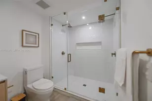 90 NE 32nd St, Miami, FL 33127 - Photo 15