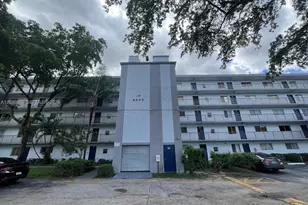 8560 N Sherman Cir, Miramar, FL 33025 - Photo 11