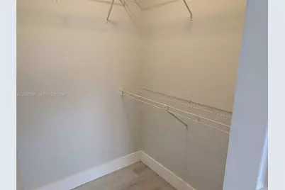 1300 NW 122nd Ter, Pembroke Pines, FL 33026 - Photo 9