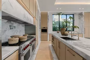 360 S Hibiscus Dr, Miami Beach, FL 33139 - Photo 27