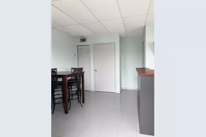 2930 NW 17th Ter, Oakland Park, FL 33311 - Photo 5