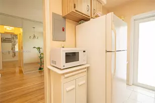 637 SW 11th St, Miami, FL 33129 - Photo 21