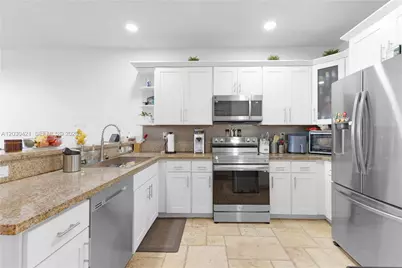 7475 NW 116th Ave, Doral, FL 33178 - Photo 9