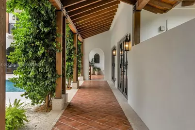 545 San Antonio Ave, Coral Gables, FL 33146 - Photo 37
