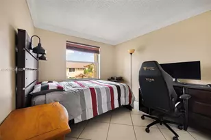18863 NW 52nd Ct, Miami Gardens, FL 33055 - Photo 15